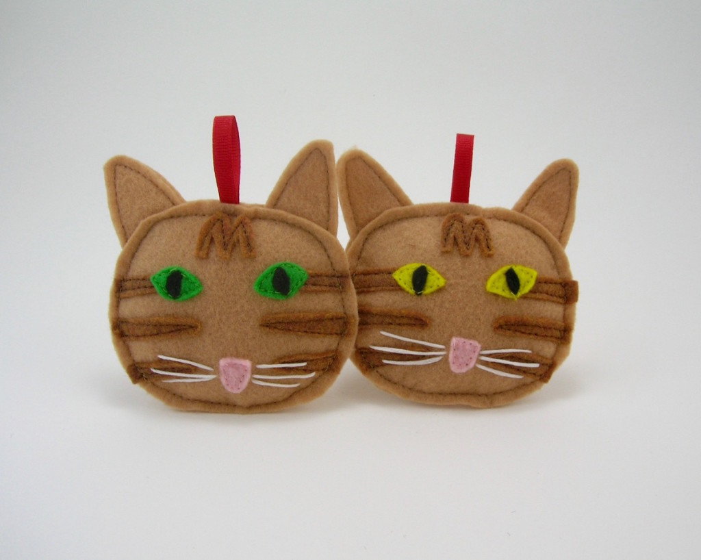 Orange tabby cat Christmas ornament